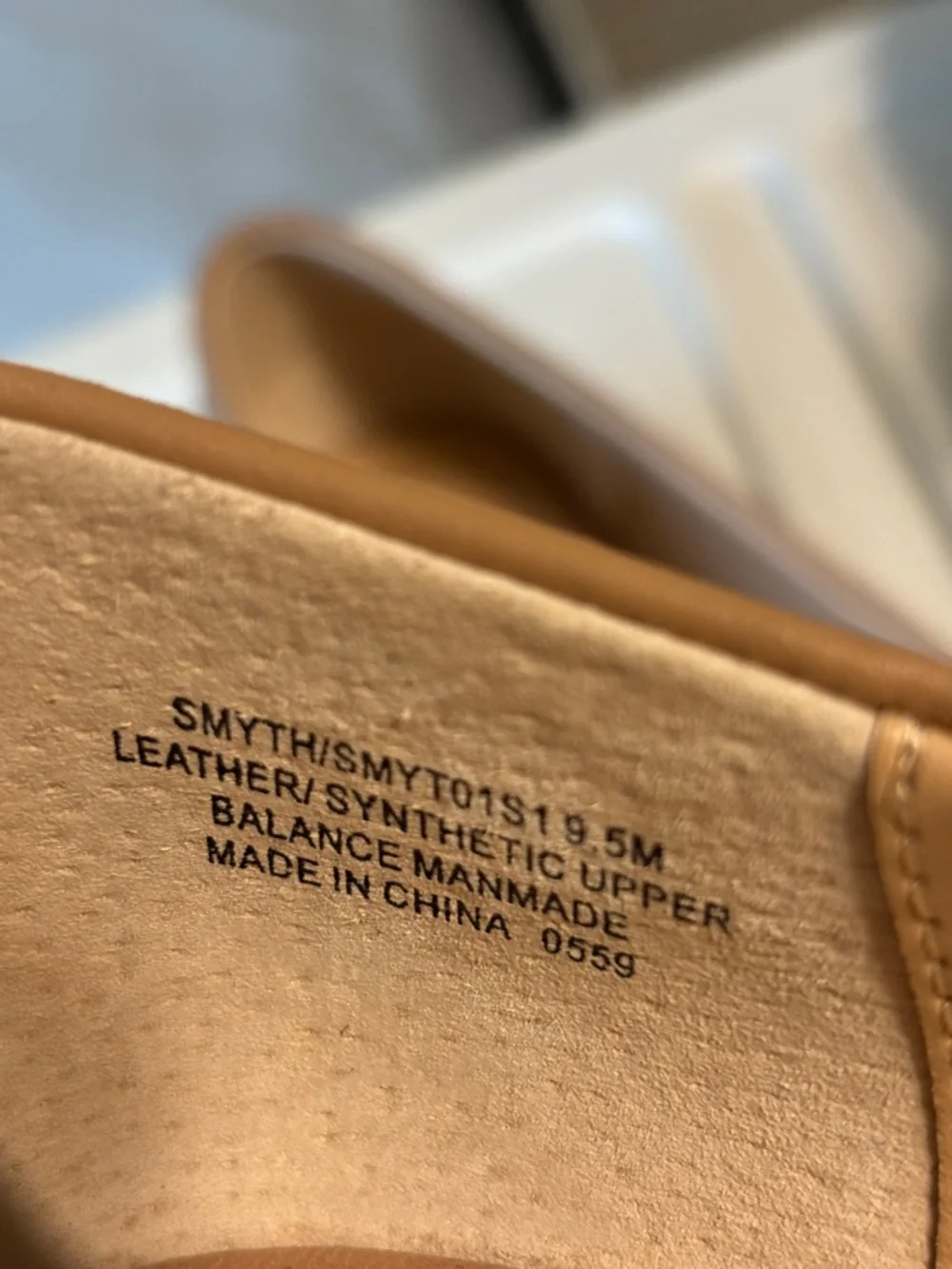STEVE MADDEN Tan and Black 1” Heel Leather Pumps Size 8.5.